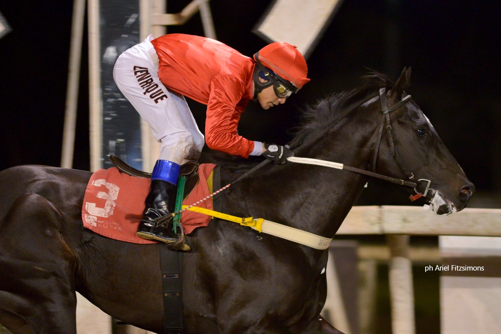 Breakfast In America (Jump Start) se queda con Condicional (1400m-Arena-LP). - Staff ElTurf.com
